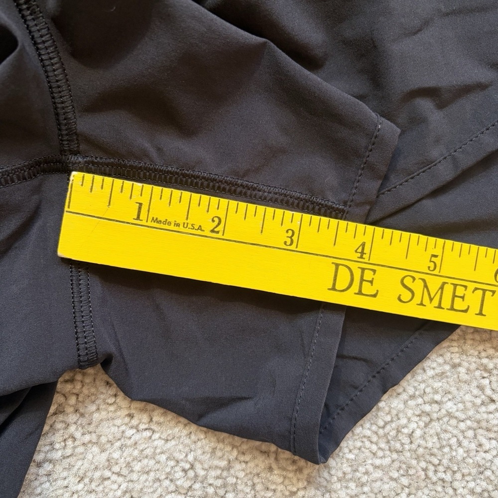 Lululemon Athletic Shorts Women's Size 8 Black Liner Running Sports Cheer - Picture 8 of 8